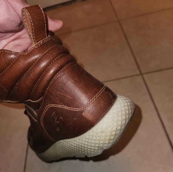 Timberland Hightop Shoes - Picture 3 of 10